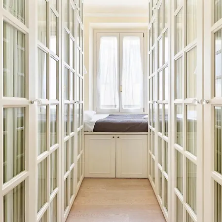 Corso Vercelli Elegant Apartament